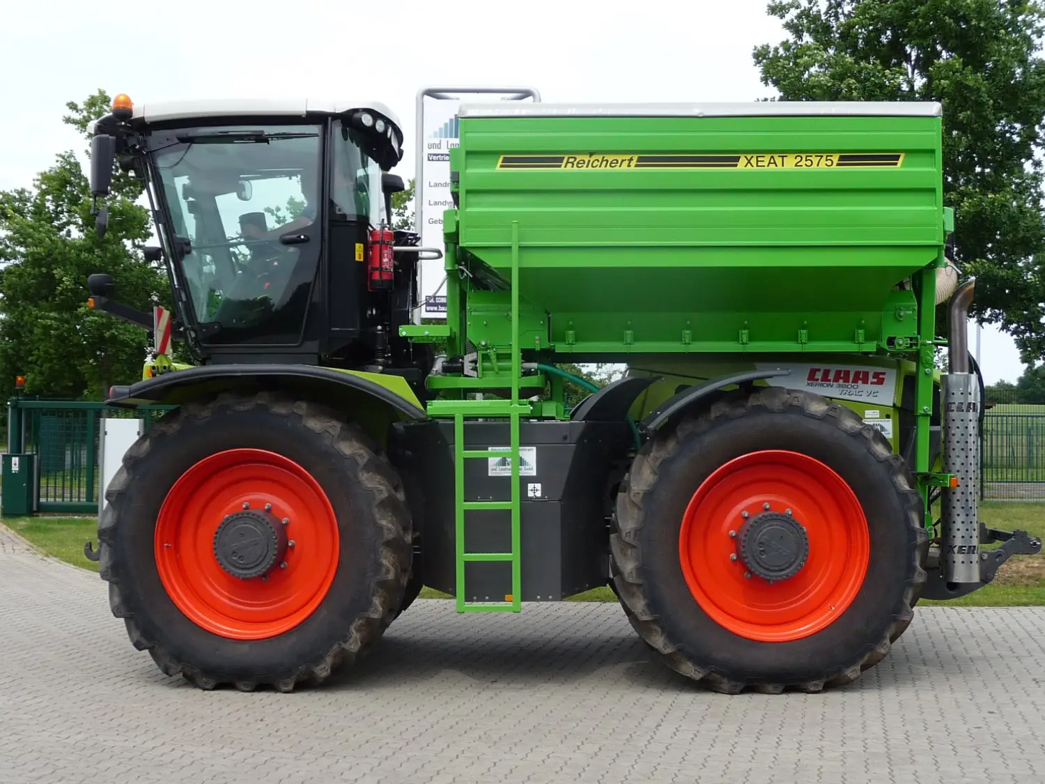 Aufbautank XEAT 2575